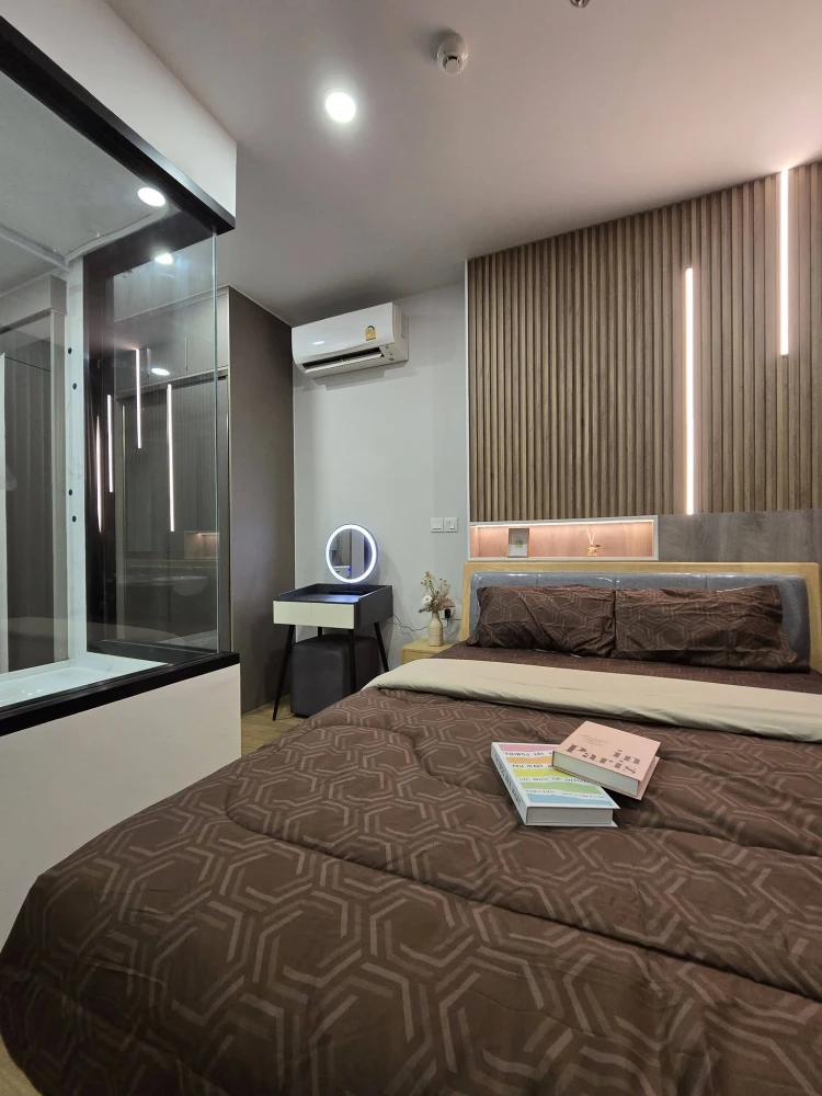 Condo for rent at Cloud Thonglor-Petchaburi. The unit is tastefully decorated, inviting, and fully equipped with appliances—book now before it’s gone!