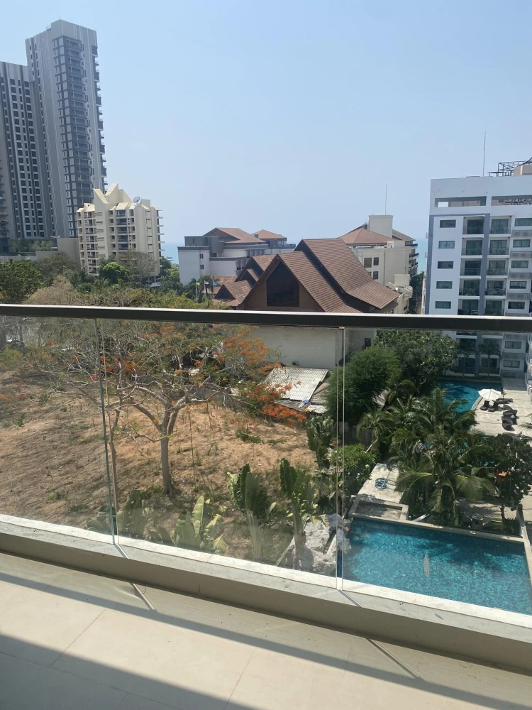 Club Royal Wongamat for rent, ready to move in, spacious and comfortable, reserve now.
