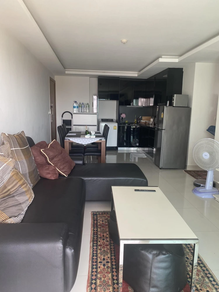 Club Royal Wongamat for rent, ready to move in, spacious and comfortable, reserve now.