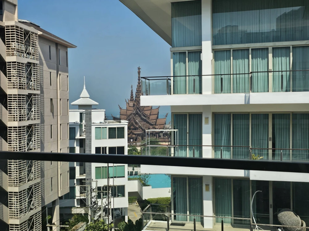 ให้เช่า Club Royal วงศ์อมาตย์ (พัทยาเหนือ) ชั้น 7 วิวประสาทสัจธรรม แบบ 2 ห้องนอน 2 ห้องน้ำ จองก่อนได้ก่อน