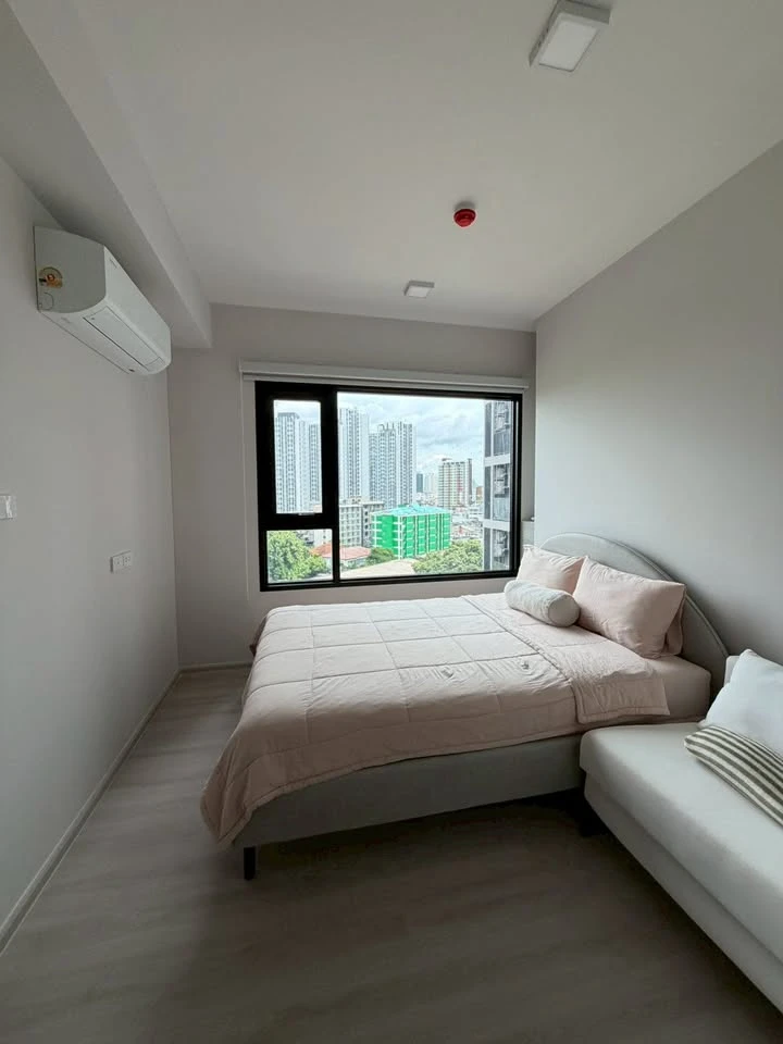For rent: COBE Ratchada Rama 9, 1 bedroom condo with high-quality built-in furniture and complete amenities. Book now!