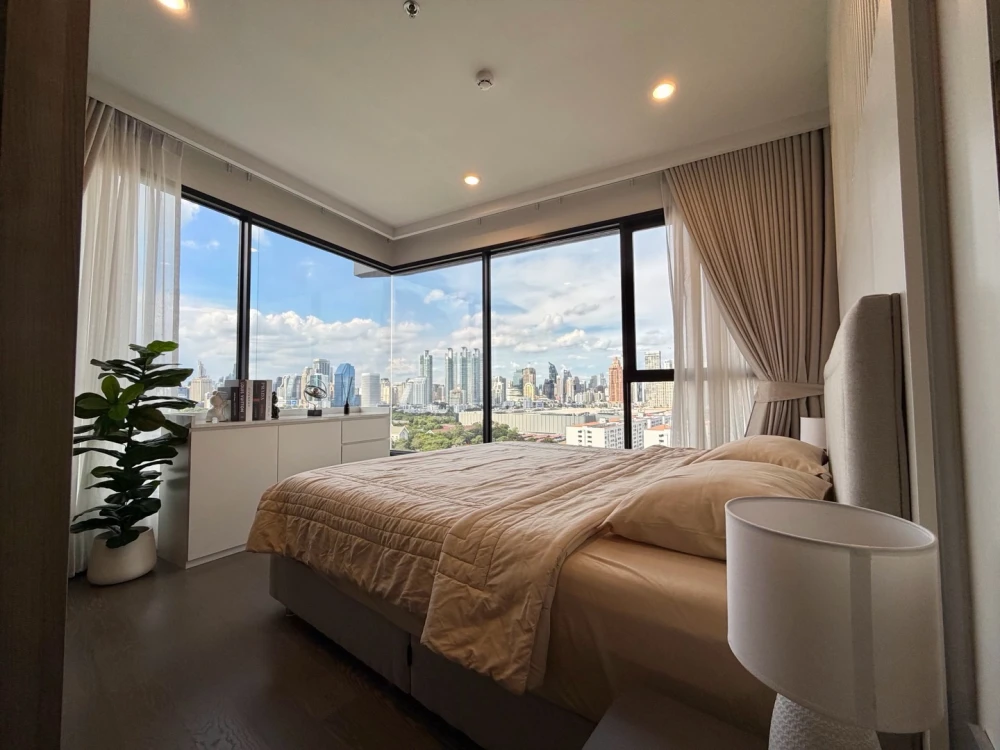 COCO PARC condo for rent, 16th floor, fully furnished. Book now!