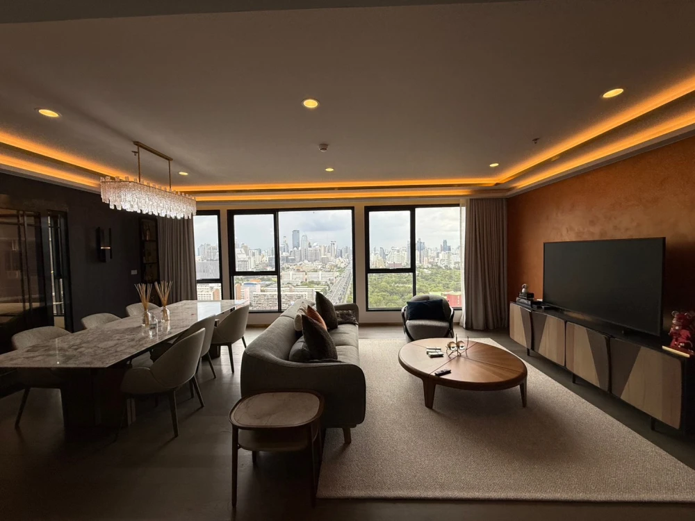 For rent: COCO PARC, 32nd floor. Nice, fully furnished unit. Book now! Don't wait!