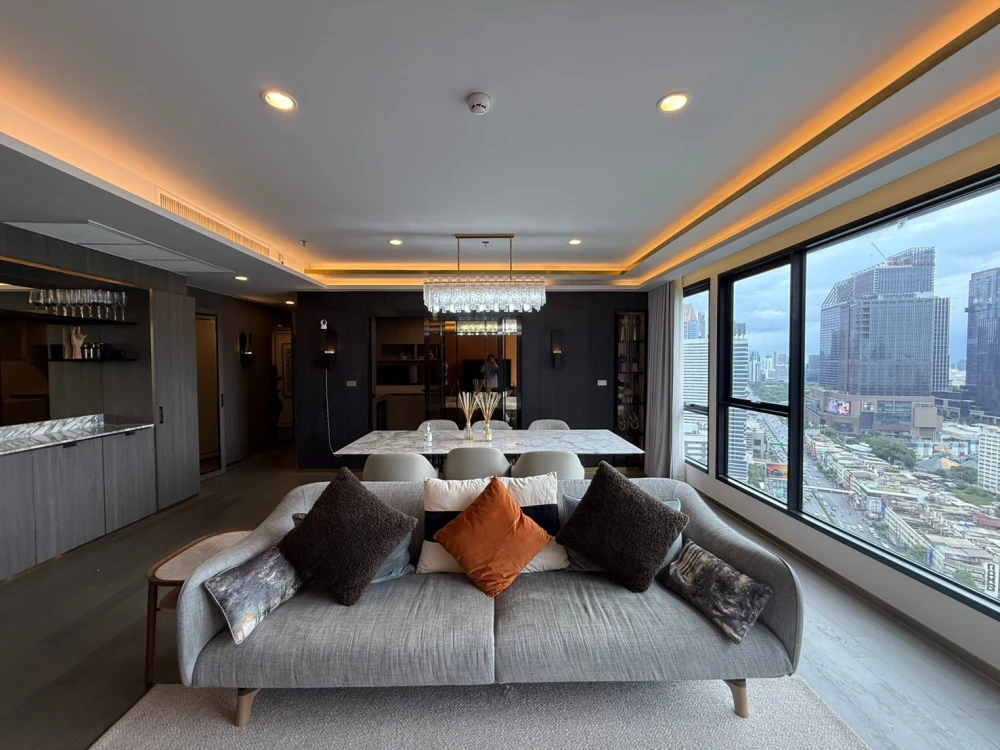 For rent: COCO PARC, 32nd floor. Nice, fully furnished unit. Book now! Don't wait!