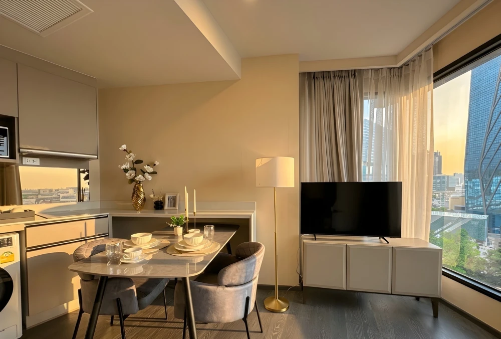 For rent: Beautiful and comfortable condo at COCO PARC, fully furnished. Book now!