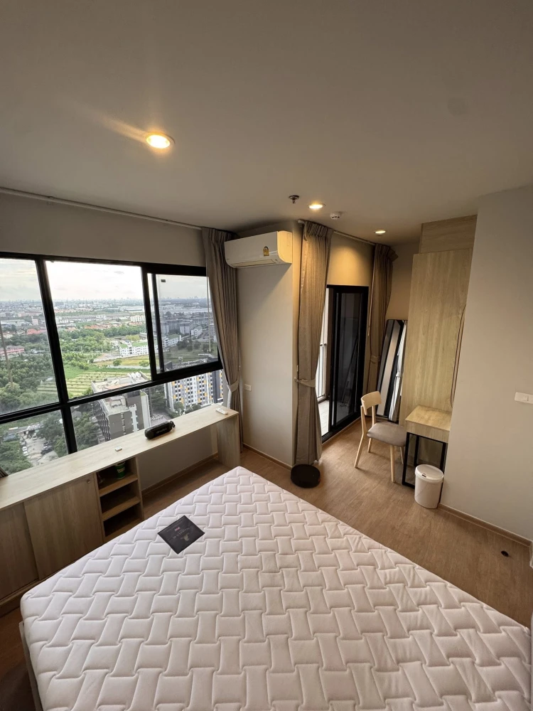 For rent: Common TU, 20th floor, nice room, comes with complete furniture and electrical appliances. Interested in booking now!