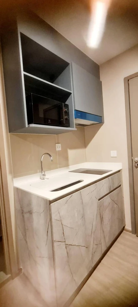 Condo for rent, Aspire Ratchayothin. Nice room, fully furnished with appliances. Just bring your personal belongings and move in!