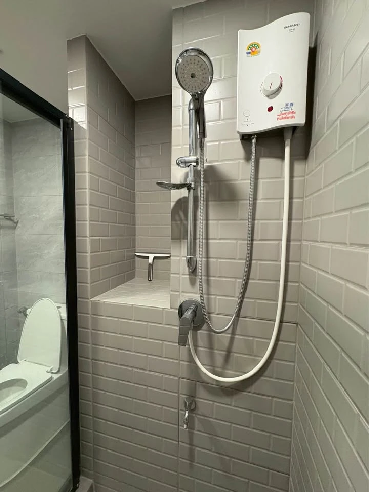 Condo Atmoz Flow Minburi for rent, studio room with full facilities, book now, don't miss out.