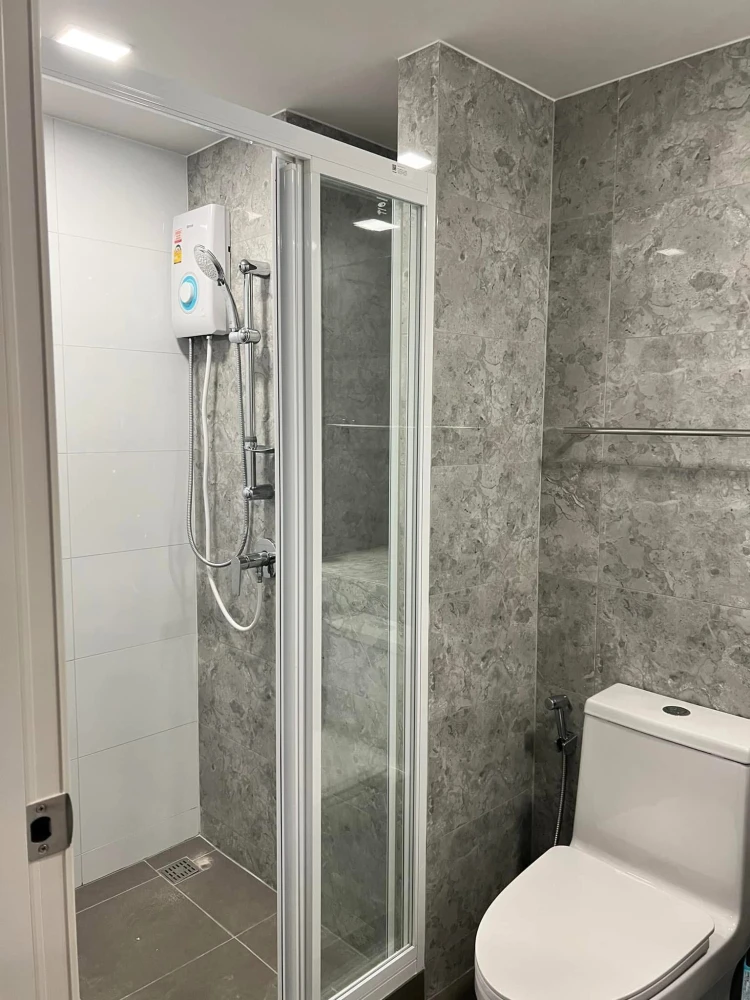 Condo Atmoz Oasis Onnut for rent, 1 Bedroom with Walk-in closet. Don't miss out!