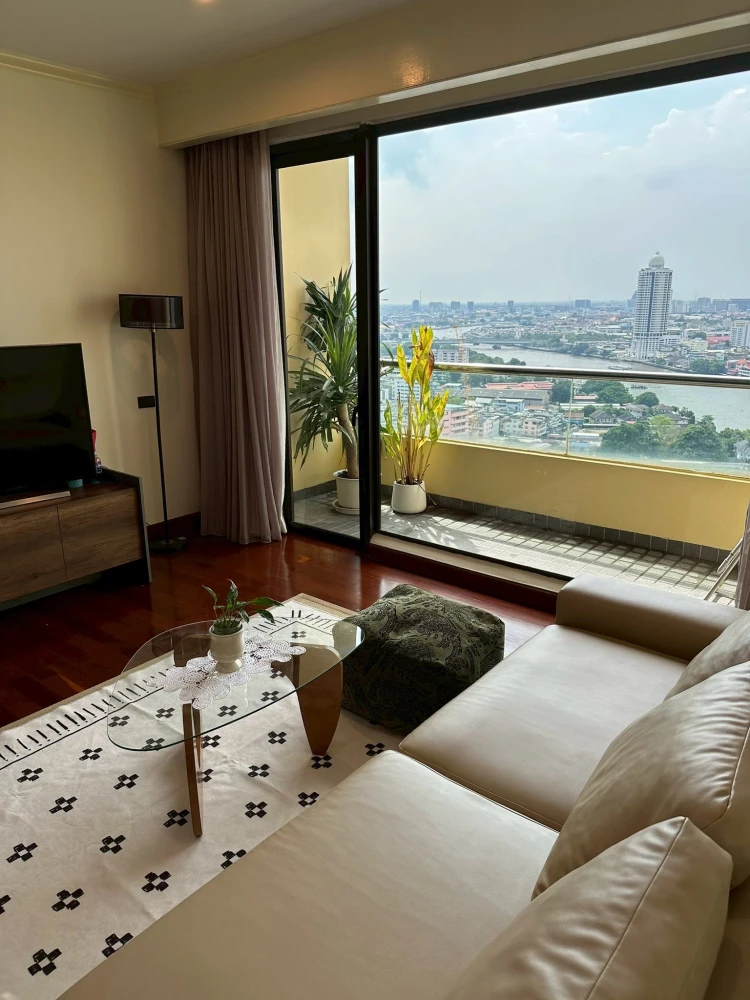 Condo Baan Chao Praya for rent. Ready to move in, fully furnished, spacious and comfortable. Book now!
