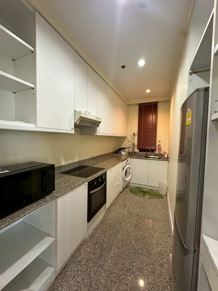 Condo Baan Chao Praya for rent. Ready to move in, fully furnished, spacious and comfortable. Book now!