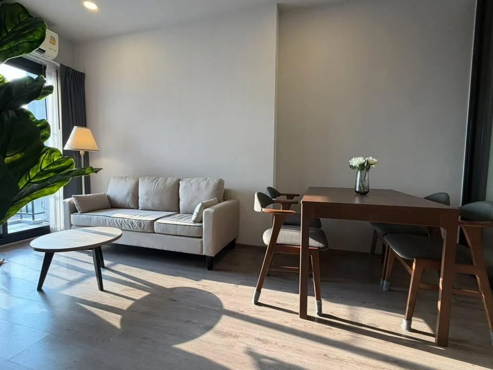 Condo for rent: Chapter One Flow Bangpho. Spacious and comfortable unit with ample living space. Great value! Book now, don't wait!