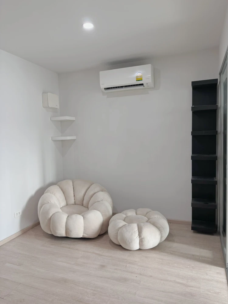 Condo for rent Elio del moss Phahonyothin 34, nice room, fully furnished, appliances included, just bring your suitcase and move in.