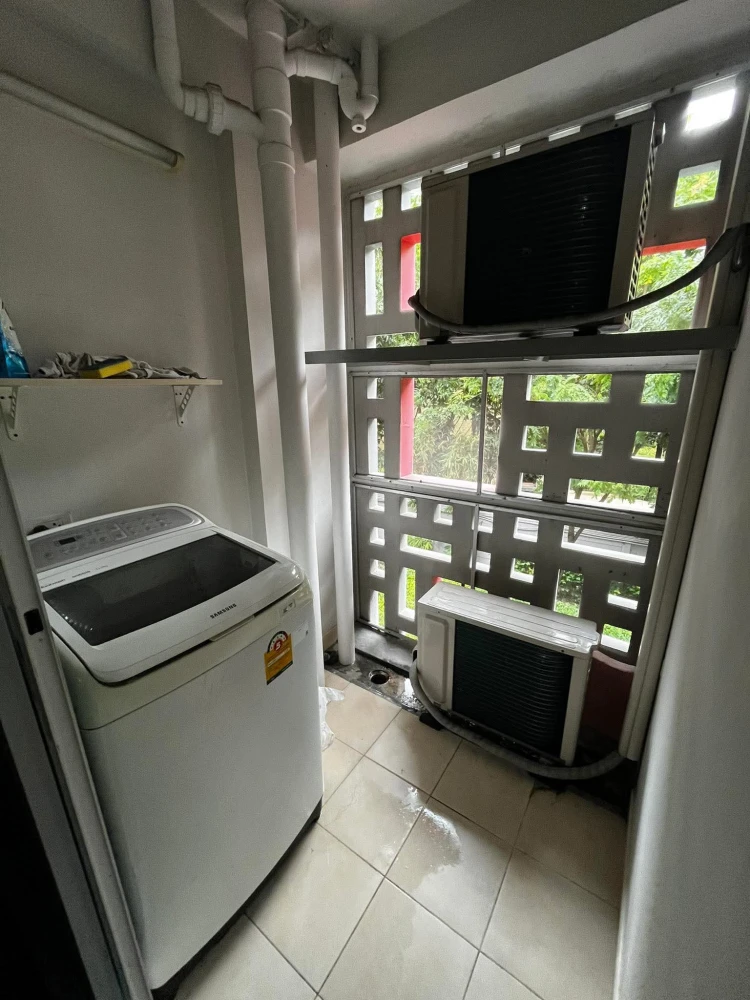 Condo for rent: i-biza Condominium RCA. Ready to move in, fully furnished. Book now, don't miss out!