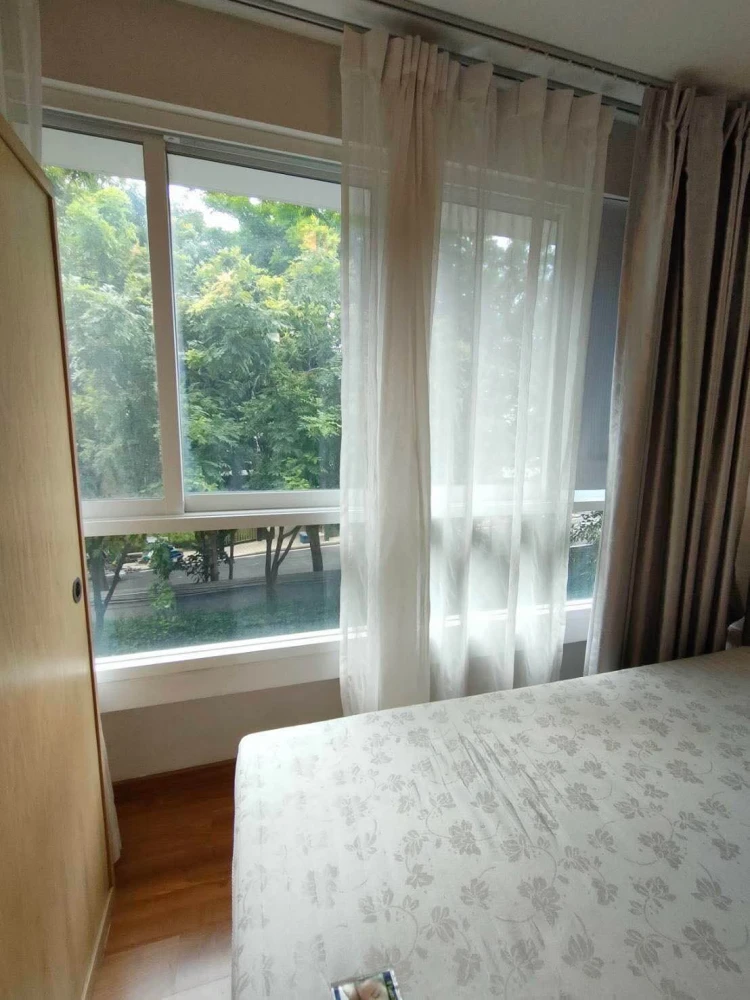 Condo for rent: i-biza Condominium RCA. Ready to move in, fully furnished. Book now, don't miss out!