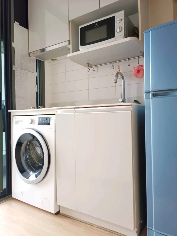 Condo for rent, Ideo Mobi Phayathai, studio room, fully furnished with appliances. Just bring your personal belongings and move in! Don't wait!