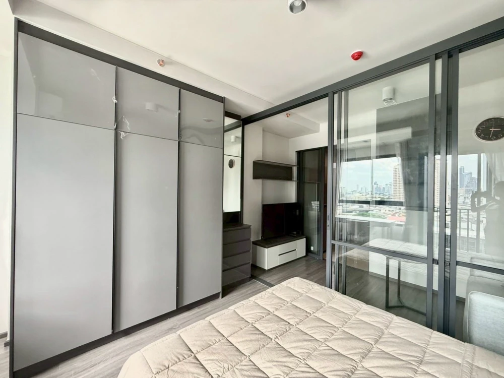 Condo for rent: Ideo Sukhumvit - Rama 4. Nice room, fully furnished, and complete amenities. Book now before it's too late!
