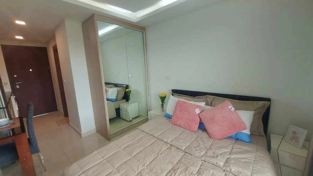 Condo for rent Laguna Beach Resort 3 - The Maldives, decorated in a theme, comes with complete furniture, don't miss it.