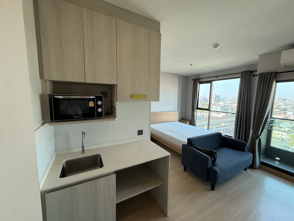 Condo for rent, Lumpini Park Phahon 32, studio room, 12th floor, beautiful view, fully furnished, northeast facing (not hot). Book now!