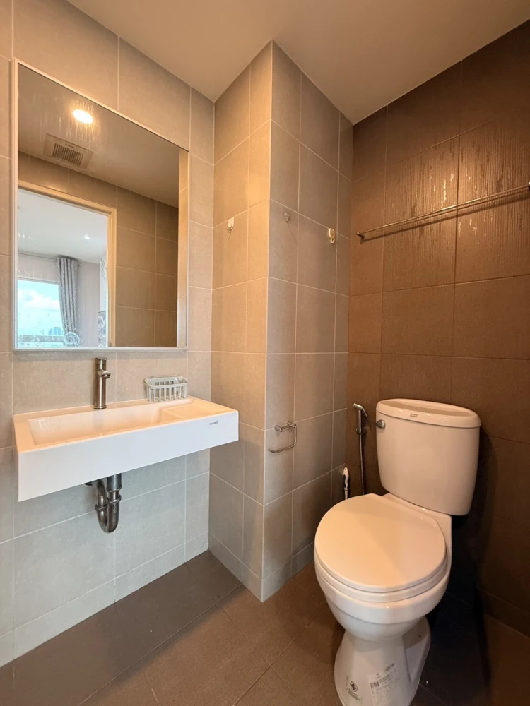 Condo for rent at Lumpini Ville Suksawat - Rama 2, a nice room, fully furnished, just bring your bag and move in. Hurry and reserve now before it's to