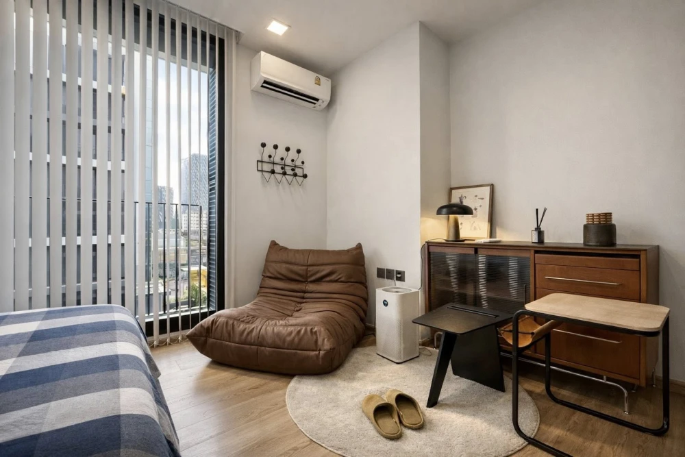 Condo Noble Around Ari for rent. Beautiful, minimalist mid-century style unit, ready to move in. You definitely don't want to miss this!