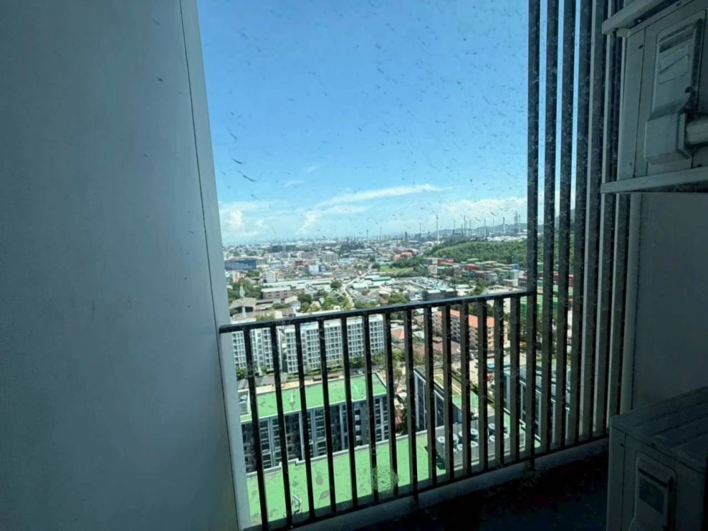Condo for rent: Notting Hill Leamchabang, high floor unit, fully furnished. Book now!