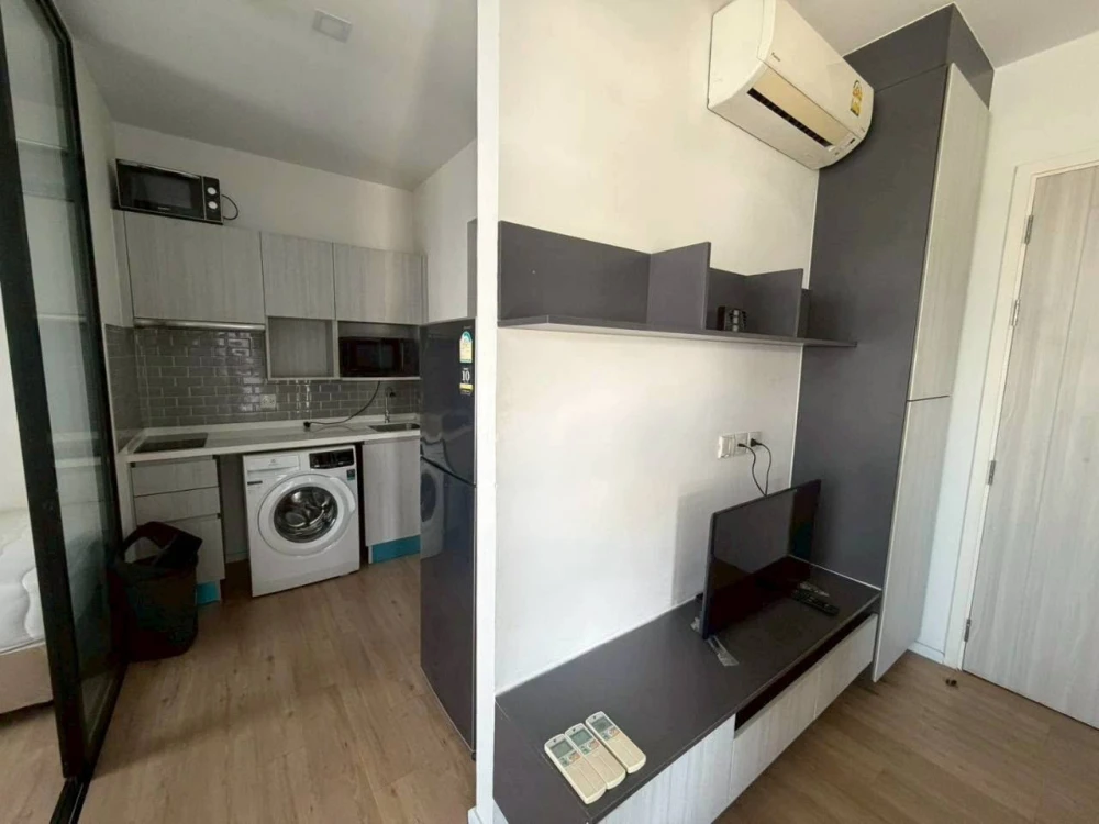 Condo for rent: Notting Hill Leamchabang, high floor unit, fully furnished. Book now!