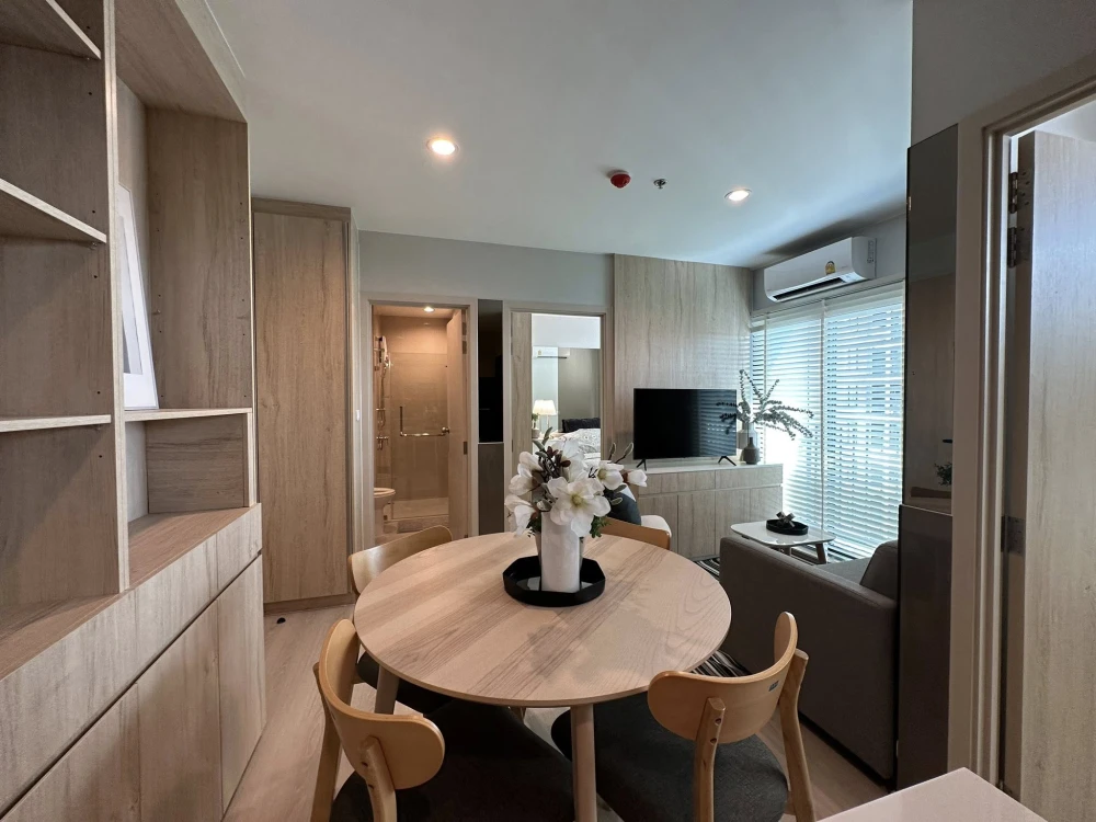 Condo for rent Nue Noble Srinakarin-Lasalle, ready to move in, complete with furniture and electrical appliances, come and reserve now.