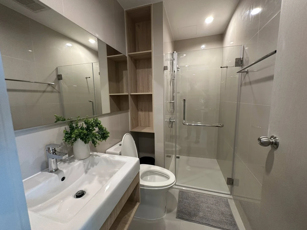 Condo for rent Nue Noble Srinakarin-Lasalle, ready to move in, complete with furniture and electrical appliances, come and reserve now.