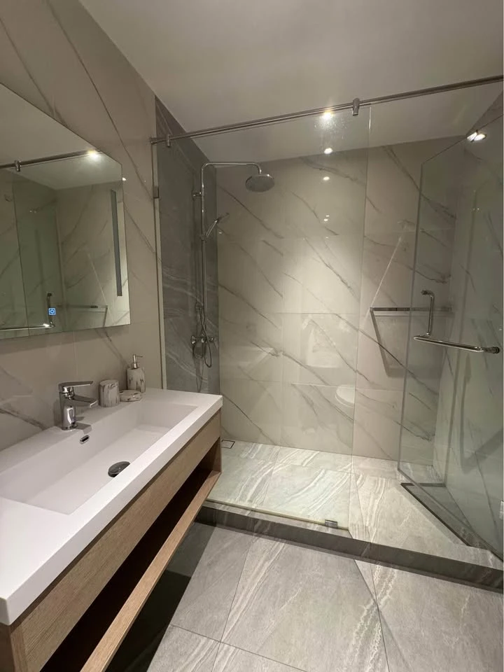 Condo for rent ONCE PATTAYA, high floor, sea view, spacious room, nice to live in, hurry and reserve now.