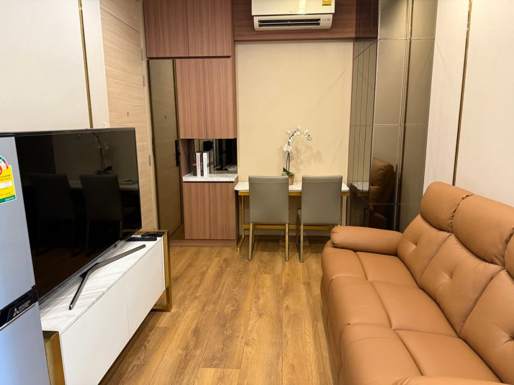 Condo Park 24 Origin Phrom Phong for rent. Nice unit, fully furnished. Book now! Spacious and comfortable.