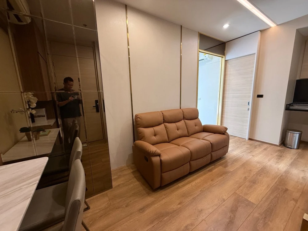 Condo Park 24 Origin Phrom Phong for rent. Nice unit, fully furnished. Book now! Spacious and comfortable.