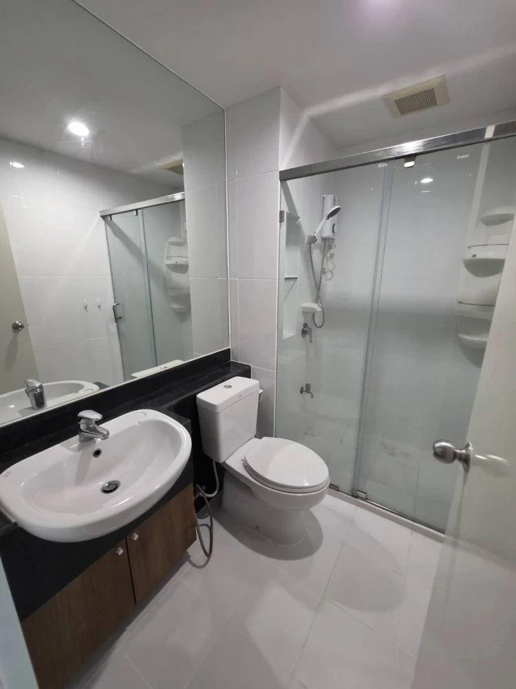 Condo Parkland Grand Taksin-Tha Phra for rent, ready to move in, fully furnished, just bring your bag+++