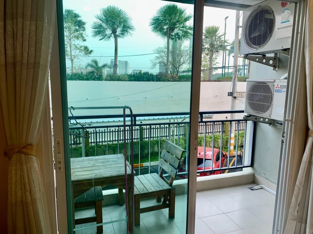 For rent Condo Porch Land 2 Jomtien Resort, nice room, good location, comes with furniture and complete facilities. Don't miss it.