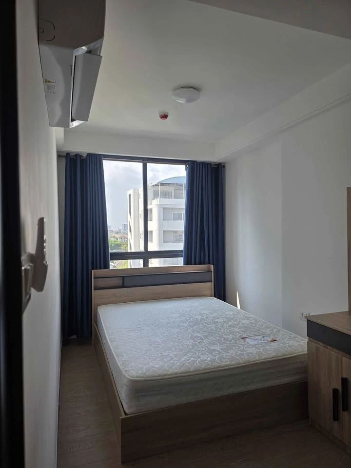 Condo Regal Srinakarin 40 for rent. Ready to move in, affordable price, and fully furnished. Book now before it's too late!