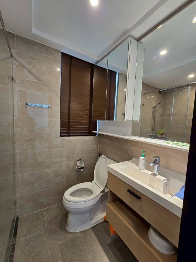 Condo Regal Srinakarin for rent, 40 rooms, ready to move in, fully furnished, spacious and comfortable rooms, hurry and reserve now!