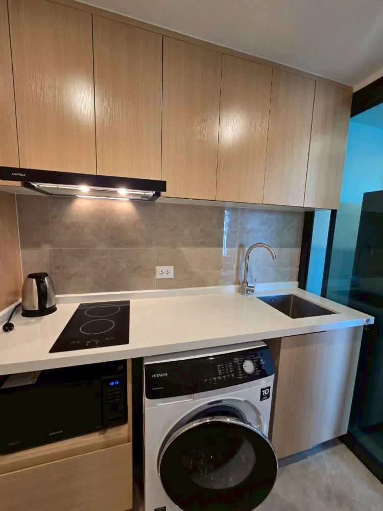 Condo Regal Srinakarin for rent, 40 rooms, ready to move in, fully furnished, spacious and comfortable rooms, hurry and reserve now!