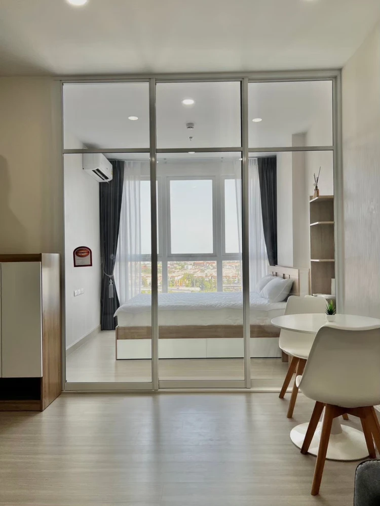 Condo for rent: Supalai Loft Sathorn - Ratchapruek. Minimalist style, earth tones (white), fully furnished, ready to move in. Great view and excellent