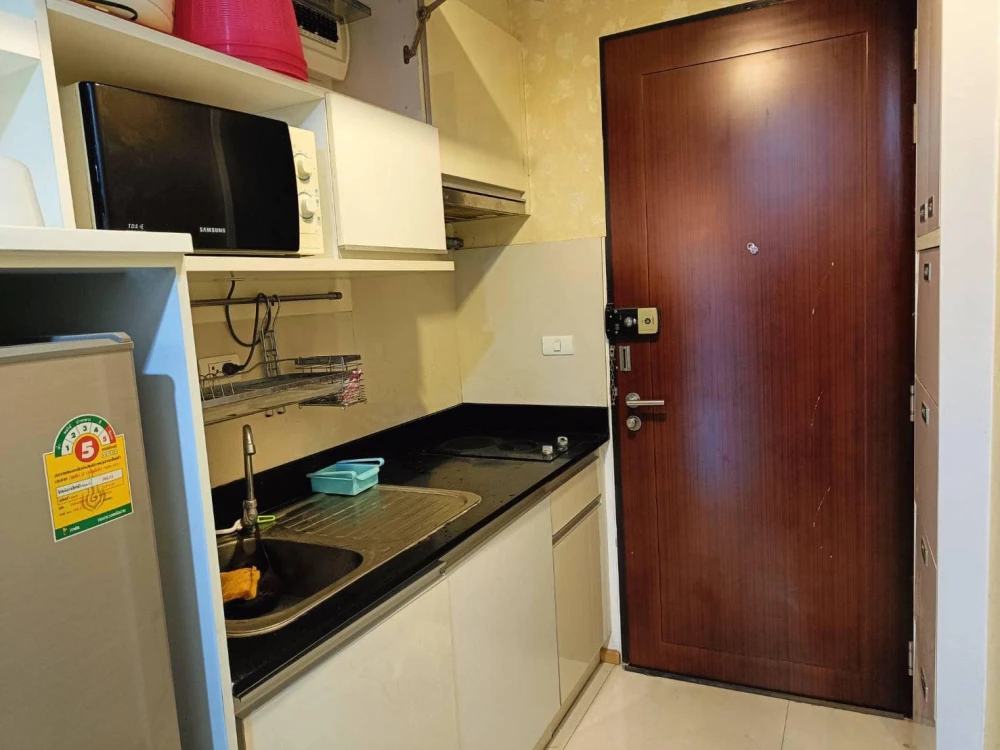 ให้เช่า Condo The Line Phahonyothin Park ห้องกว้างขวาง ติดวอลเปเปอร์อย่างดี ไม่จองแล้วจะเสียดาย
