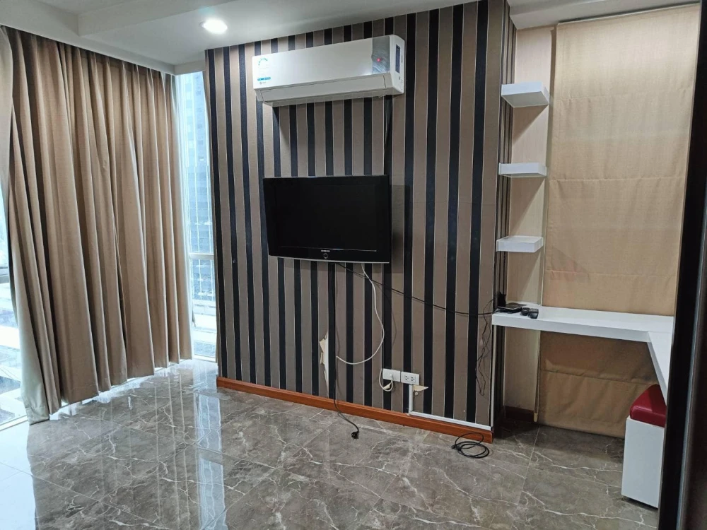 ให้เช่า Condo The Line Phahonyothin Park ห้องกว้างขวาง ติดวอลเปเปอร์อย่างดี ไม่จองแล้วจะเสียดาย