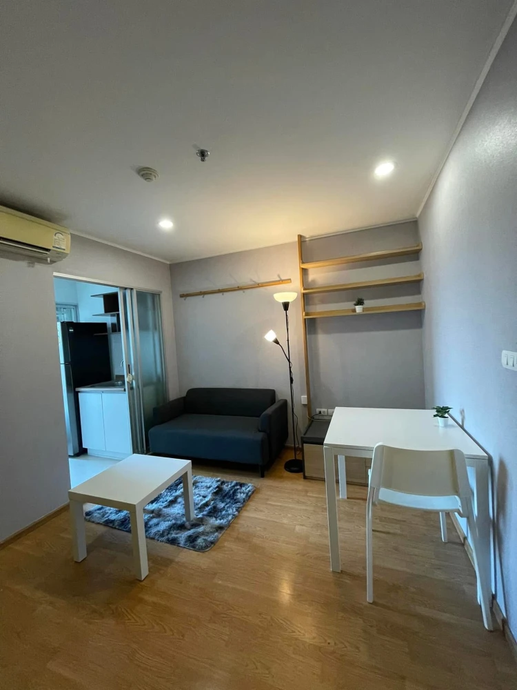 Condo for rent U Delight @ Onnut Station, a nice room with complete facilities. You must hurry to reserve it.