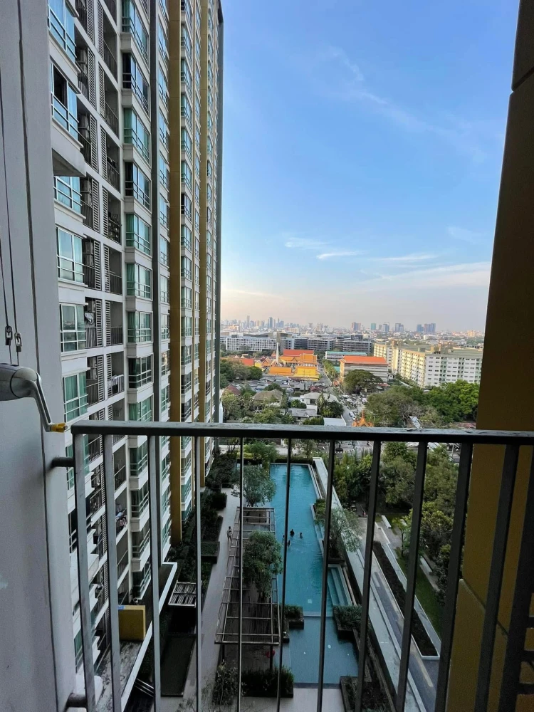 Condo for rent U Delight @ Onnut Station, a nice room with complete facilities. You must hurry to reserve it.
