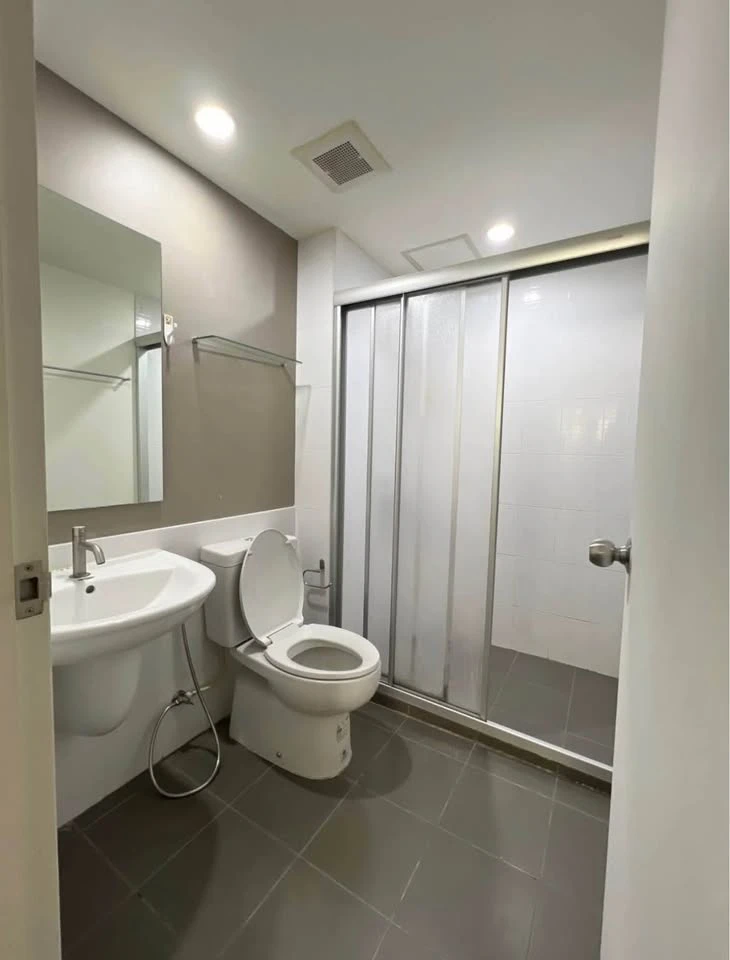 Condo U Vibha-Ladprao for rent, nice room, full facilities, just bring your suitcase and move in.