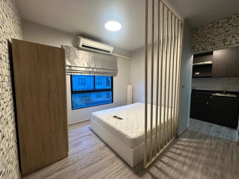 Condo UNIO Ramkhamhaeng - Serithai for rent. Nice unit, fully furnished, affordable price. Low floor. Book now, don't miss out!