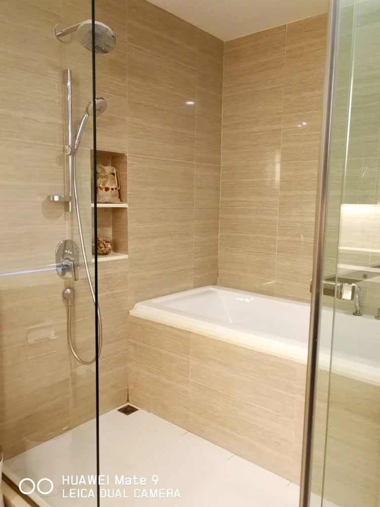 Luxury Condo for rent in the heart of the city, MODE Sukhumvit 61, swimming pool and garden view, fully furnished, luxuriously decorated, ready to mov