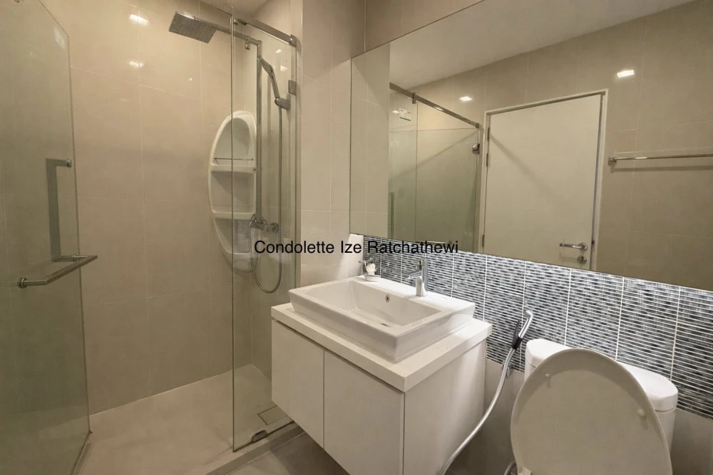 CondoLette Ize Ratchatewi for rent: 1 bedroom, 1 bathroom, fully furnished and equipped with appliances. Book now!