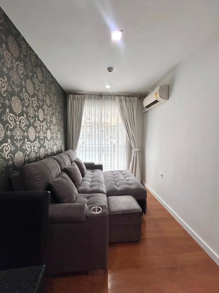 Condolette Light Convent for rent. Wallpapered throughout, fully furnished with high-quality furniture. A must-see!