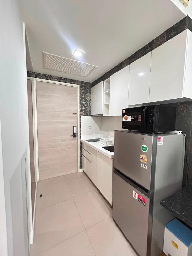 Condolette Light Convent for rent. Wallpapered throughout, fully furnished with high-quality furniture. A must-see!