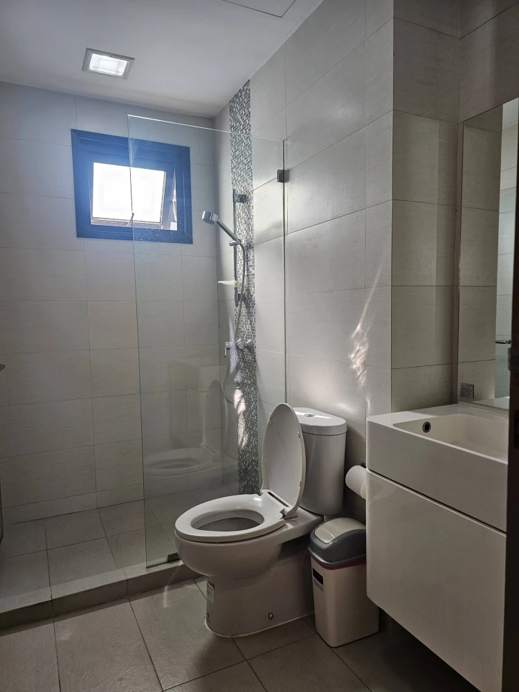 Condolette Midst condo for rent. Fully furnished, spacious and comfortable. Book now!