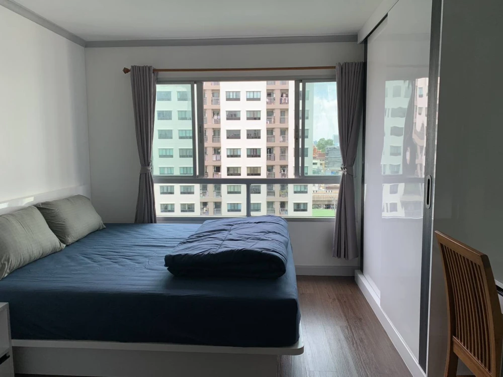 For rent CondoLumpini Place Rama VIII, room ready to move in. Spacious and comfortable. Book now.